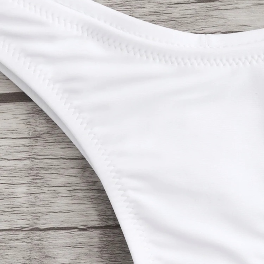 Bikini Seth - Picture 6 of 7
